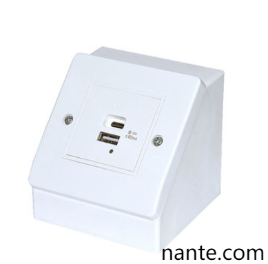 What Features Should You Look for in a Desert-Ready Electrical Socket Box