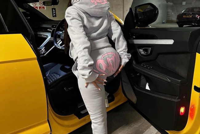 7 Syna Clothing Outfits That Always Look Fresh