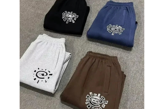 How Adwysd Joggers Complete Travis Scott Merch Outfit Looks