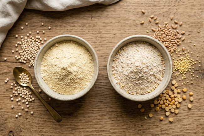 Jowar Atta vs Multigrain Atta: Which One Should Be in Your Kitchen?