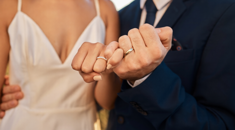Why Do Couples Wear Promise Rings? Meaning, Styles, and Traditions