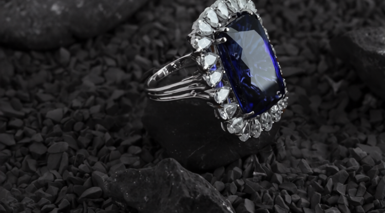 Halo Engagement Rings: Classic Designs With a Modern Touch
